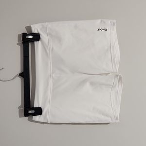 Reebok size 16 (XL) white workout shorts